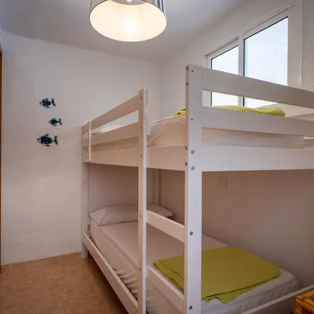 At072 Beachfront * Torredembarra